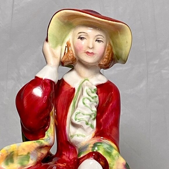 Royal Doulton England 1937 Top O' The Hill Figurine HN 1834 Bone China Vintage - Picture 8 of 11